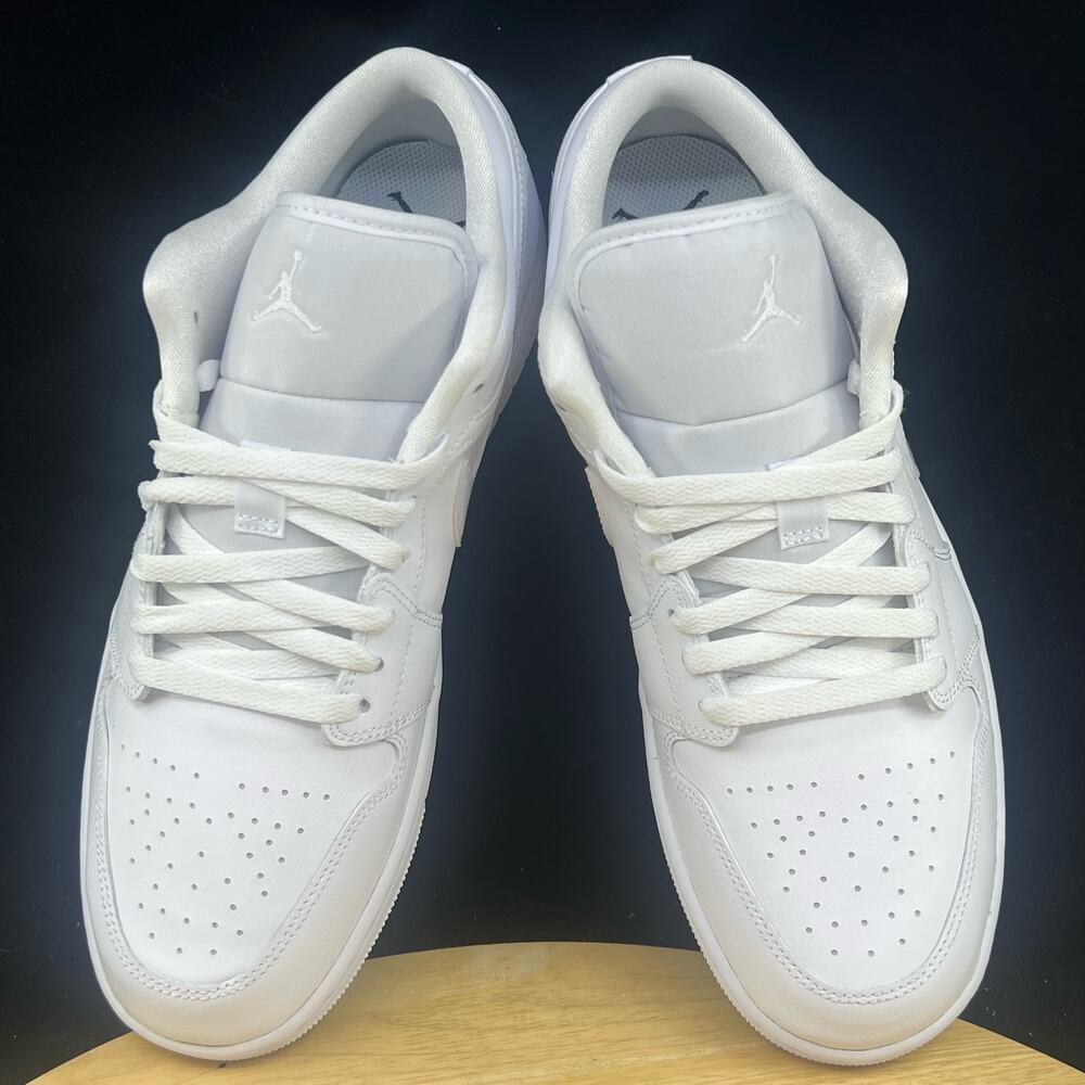 NIKE AIR JORDAN 1 LOW RETRO 1 LOW WHITE "TRIPLE WHITE" SZ 8.5 Wmns [DV0990-111] - Picture 8 of 9